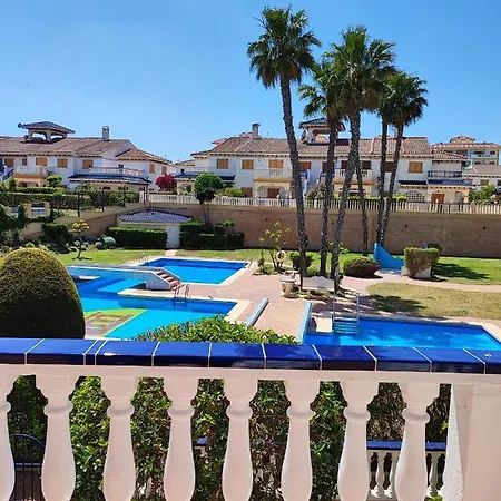 Con Terraza La Mata Apartment